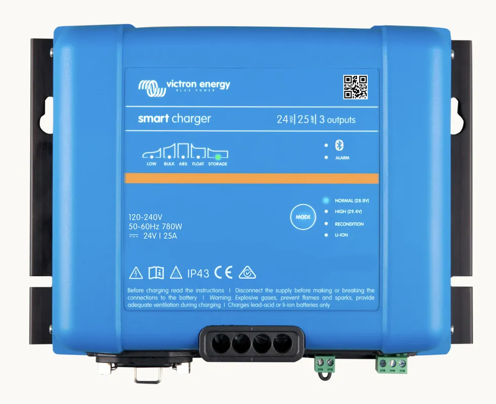 Precio Reducido Cargador de Baterías Phoenix Smart IP43 Charger 24/25 (3 Salidas) 120/240V