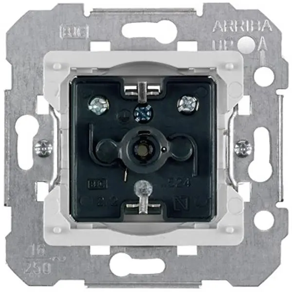 Bestseller Base de enchufe (2P+TT) con protección de seguridad y emborne por tornillo con garras