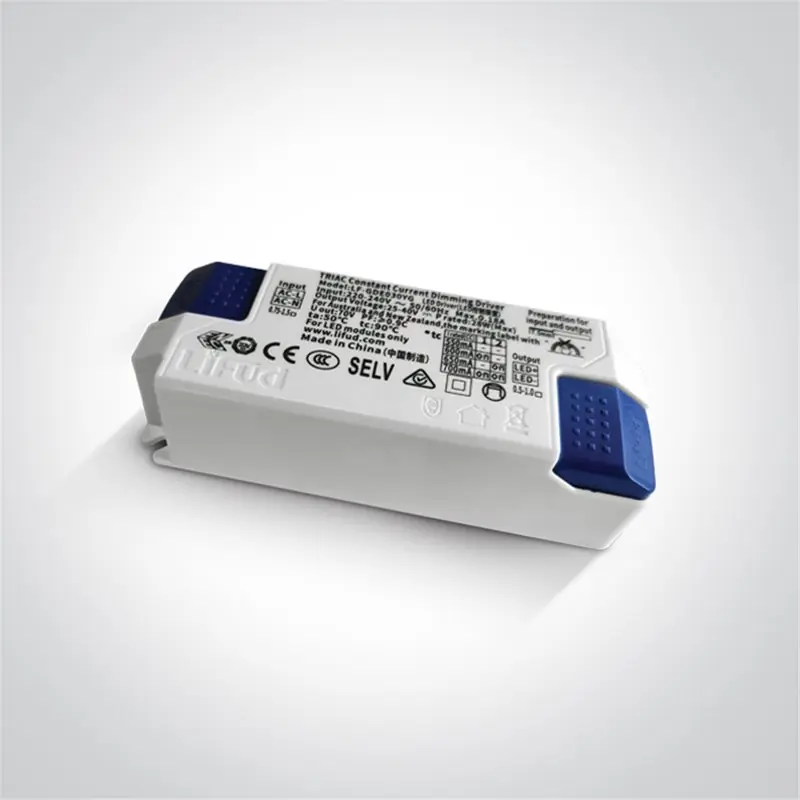 Promoción Exclusiva Driver Dimerizables TRIAC MULTIPOTENCIA 89030UT ONE LIGHT 13,75-28w 230v 550-600-650-700mA 25-40V
